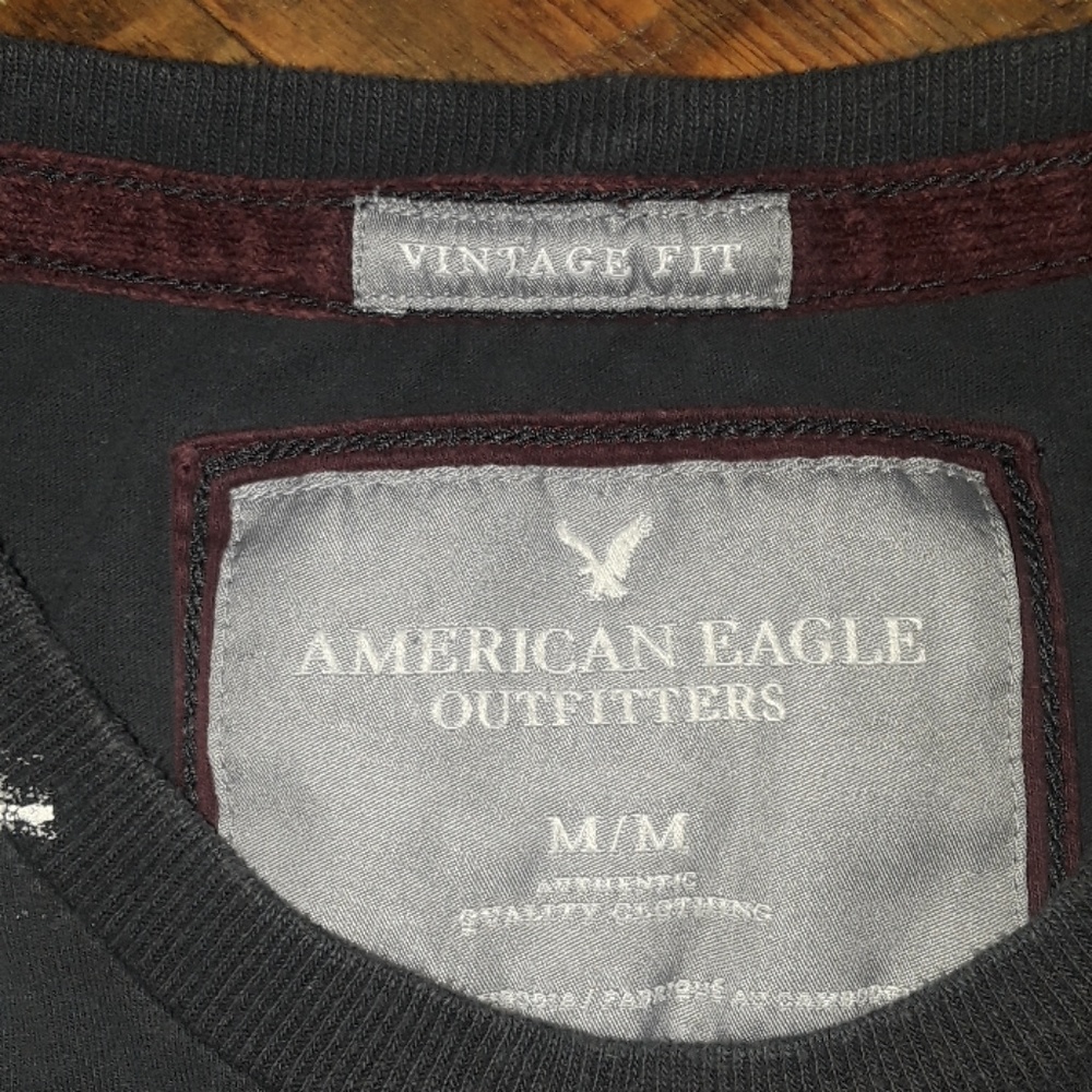 TShirt - Picture 2 of 2